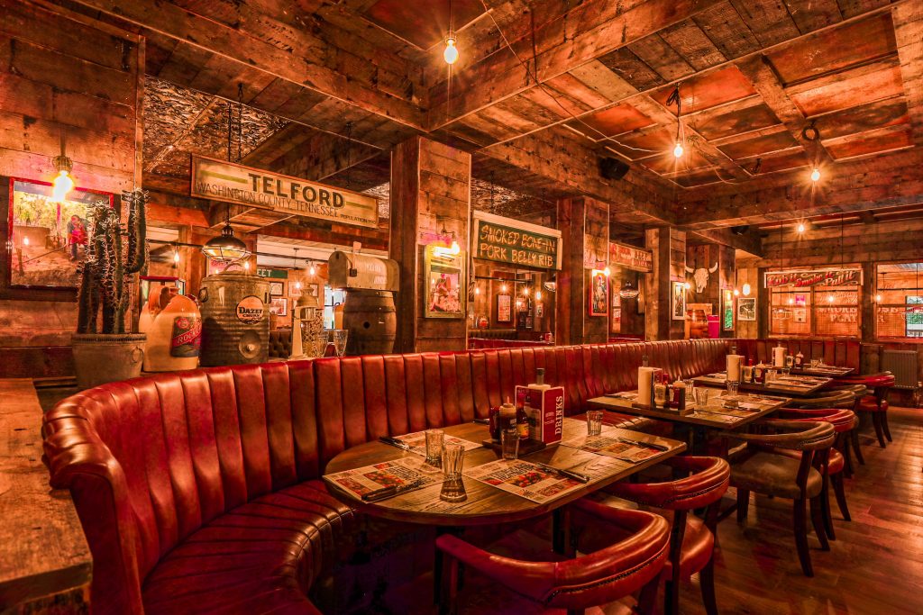 Hickory's Smokehouse Telford Large Party Table